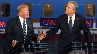 Donald Trump y Jeb Bush, en el debate republicano de aspirantes a la Casa Blanca