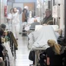 Los m&eacute;dicos internos tienen excesiva responsabilidad en las urgencias