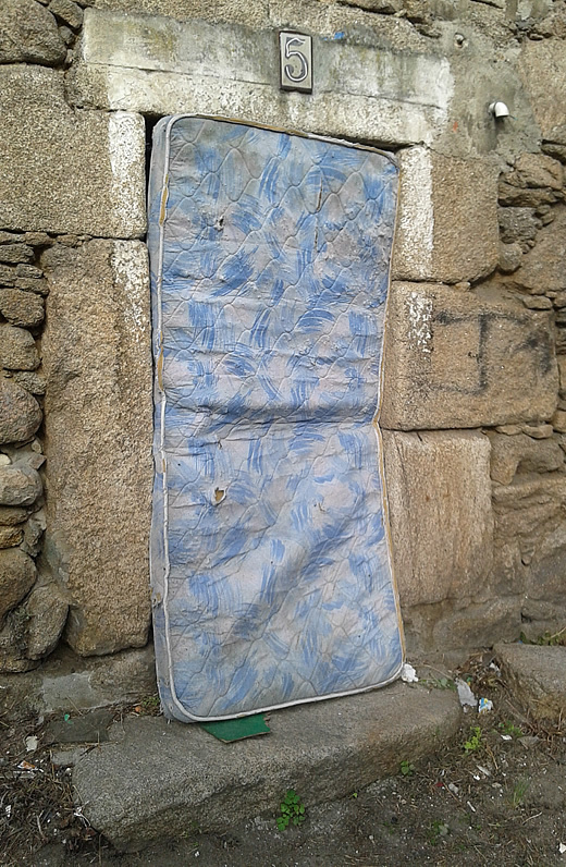 La «puerta blanda» de Meicende, en Arteixo