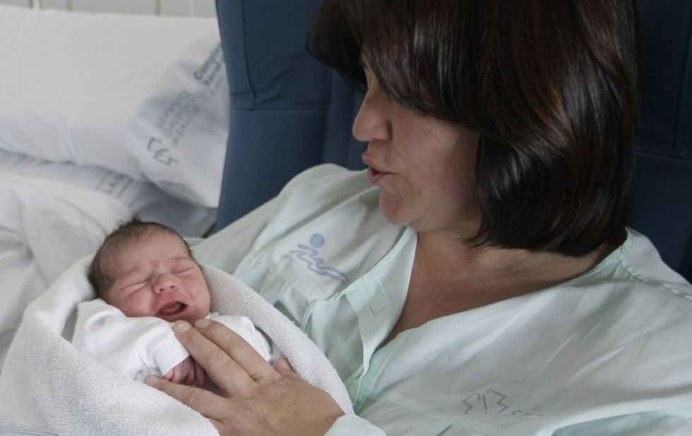 Antón, el primer bebé que nació en 2015 en el Hospital da Costa, el pasado 1 de enero.