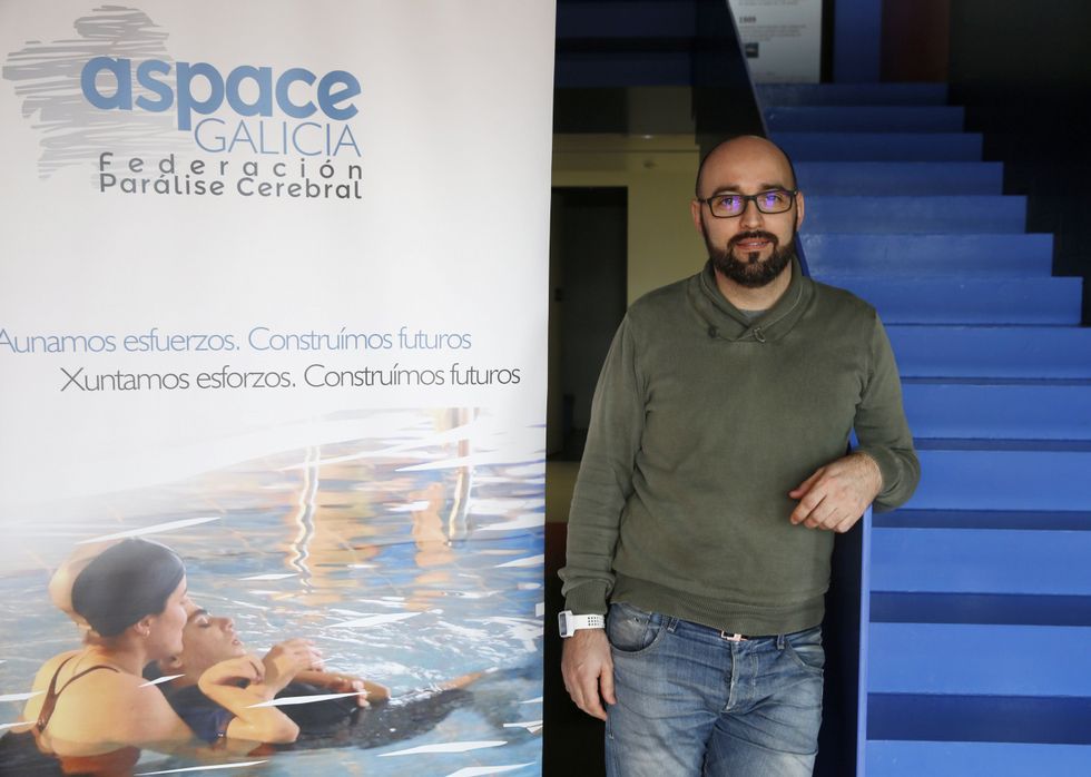 Antonio Doallo, ayer en Pontevedra, es técnico en orientación laboral de Aspace.