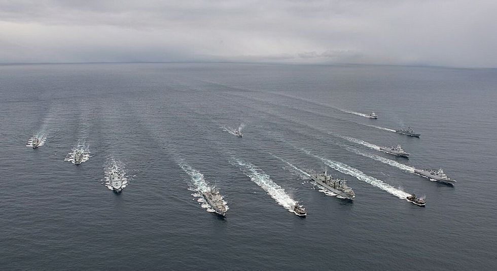 La fuerza naval que manda la fragata Álvaro de Bazán (F-101), está integrada por cinco unidades.