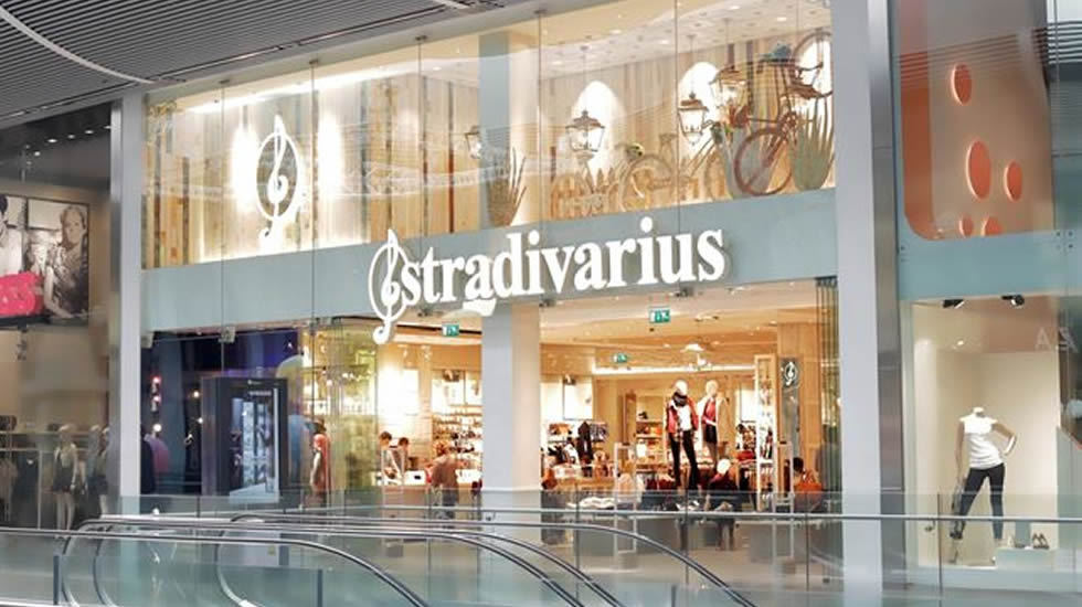 Negocios DEL La tienda más grande de Stradivarius, del grupo español Inditex, se ha inaugurado en Londres