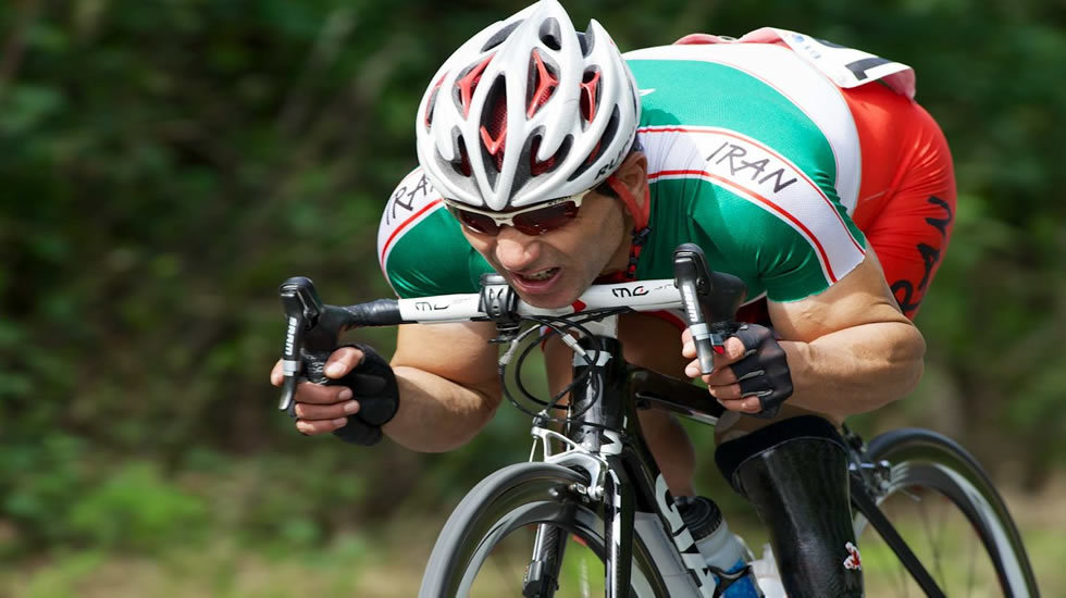 Resultado de imagen para Ciclista iraní Bahman Golbarnezhad