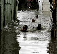 AUMENTA A 24 N�MERO DE MUERTOS POR LA TORMENTA NOEL EN REP�BLICA DOMINICANA