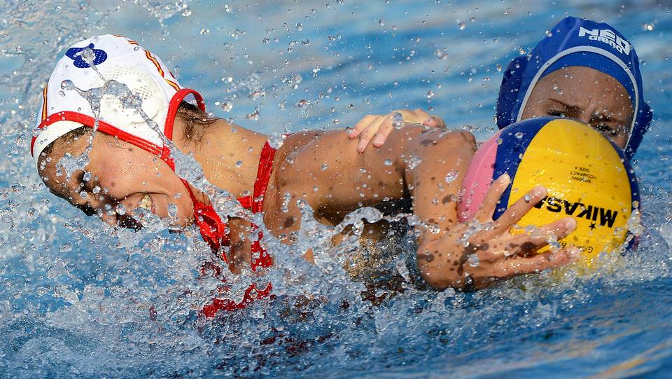 La selección femenina de waterpolo conquista su primer Europeo