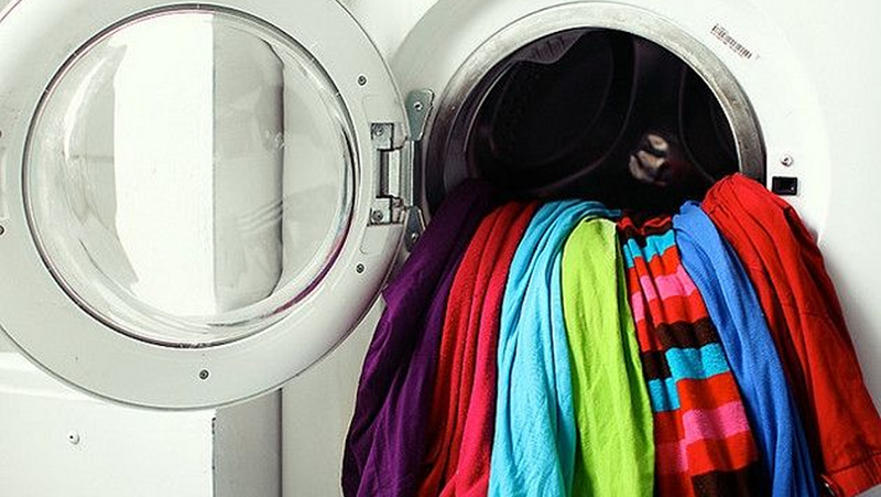 Cómo clasificar la ropa al lavar?