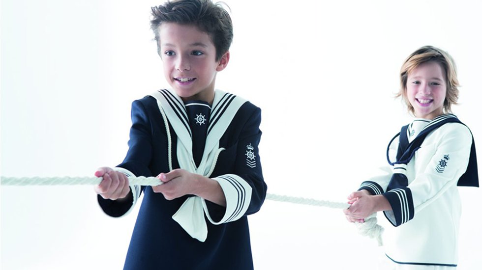 qué los niños se visten de marineros primera comunión?