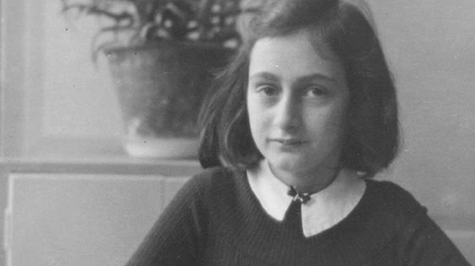 ¿Quién entregó a Ana Frank a los nazis?
