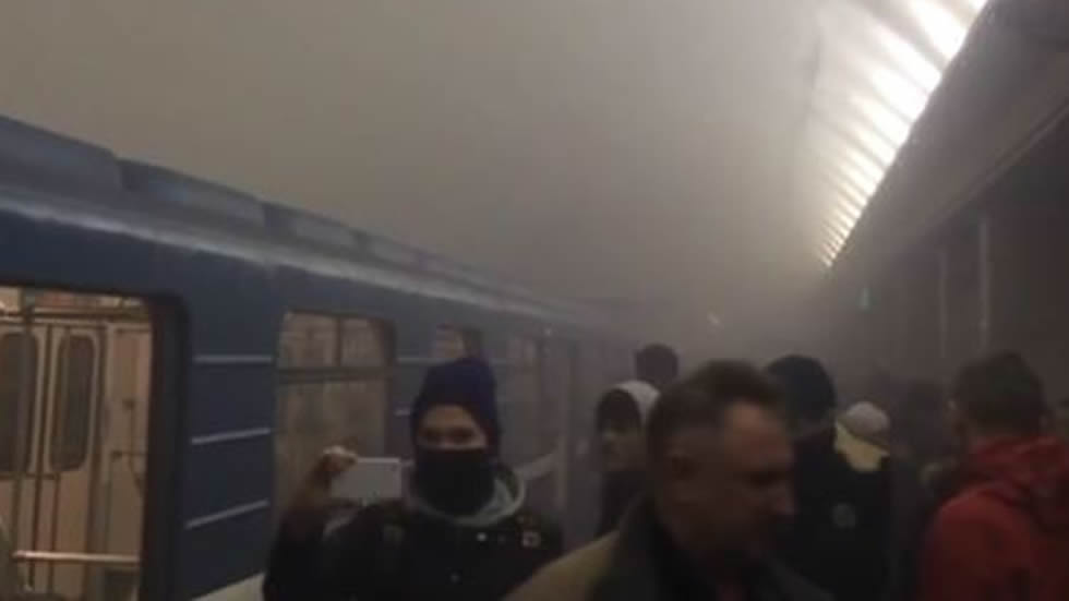 menos once muertos por una explosión en el metro de San Petersburgo