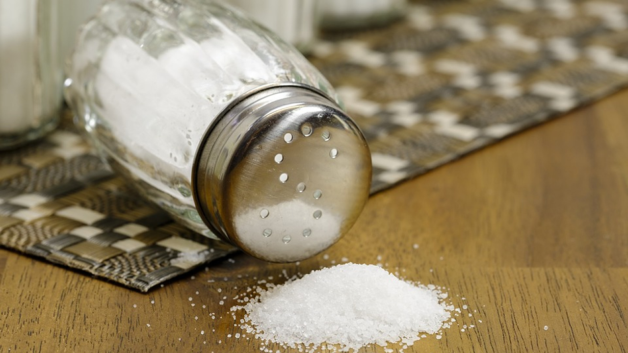 ¿Qué cantidad es una pizca de sal?
