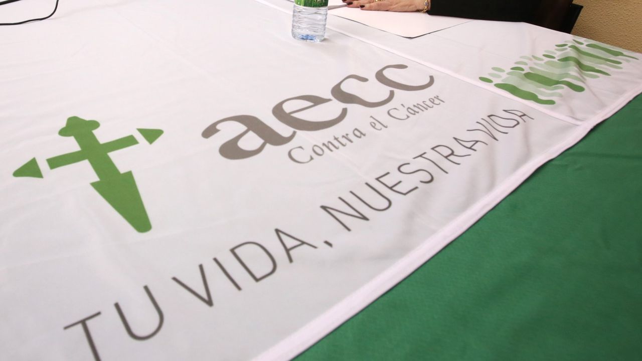 La AECC de A Coruña abre una nueva convocatoria de ayudas predoctorales para investigadores