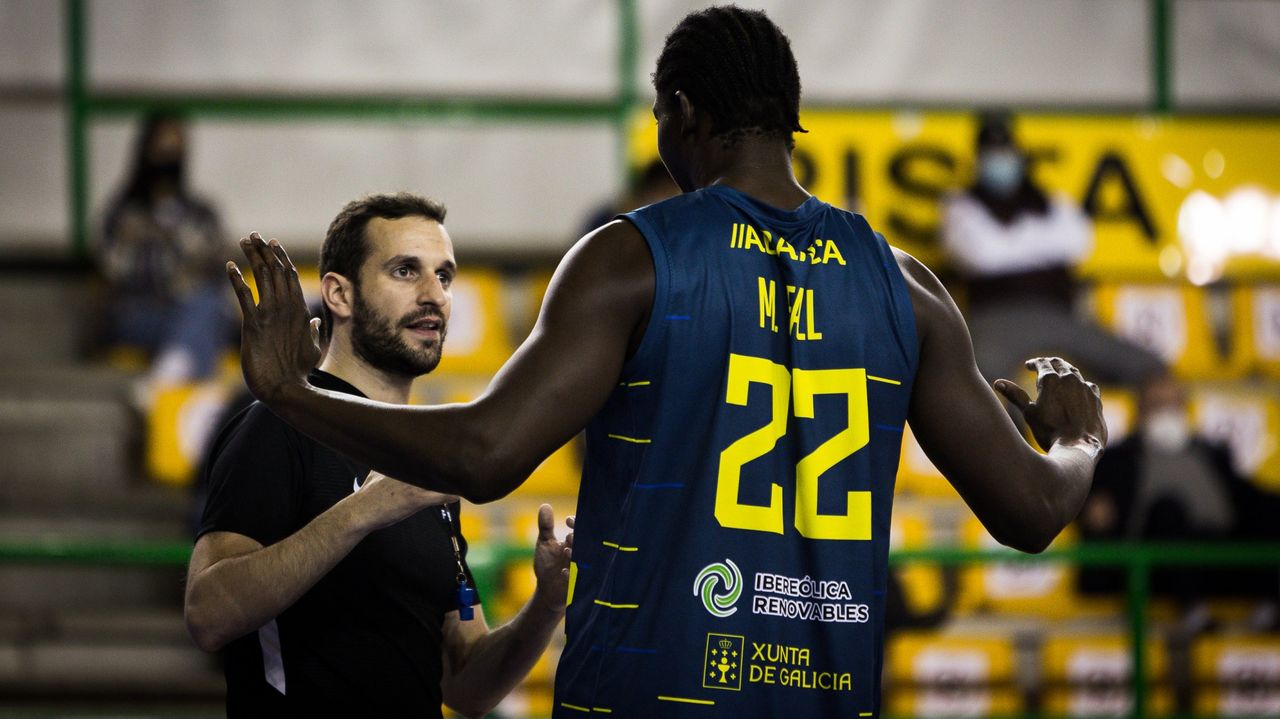 Massine Fall recala en el Oviedo