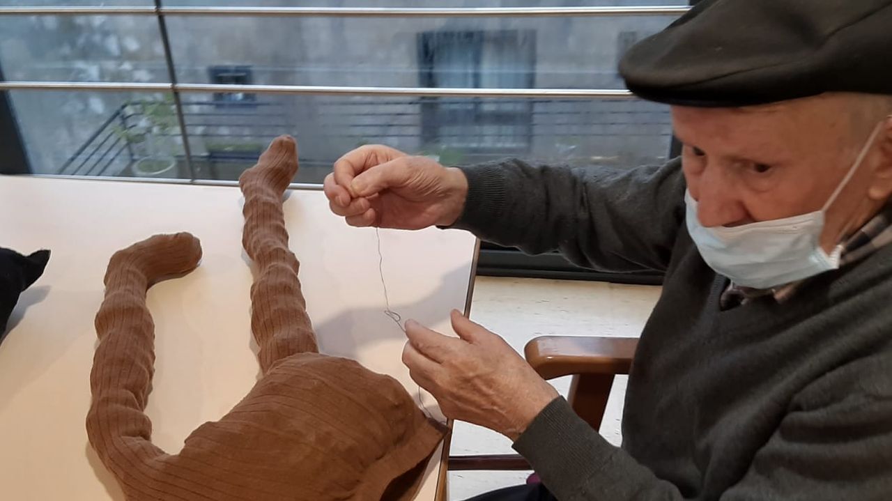 Ancianos Que Se Van Apagando Ancianos Que Se Van Apagando