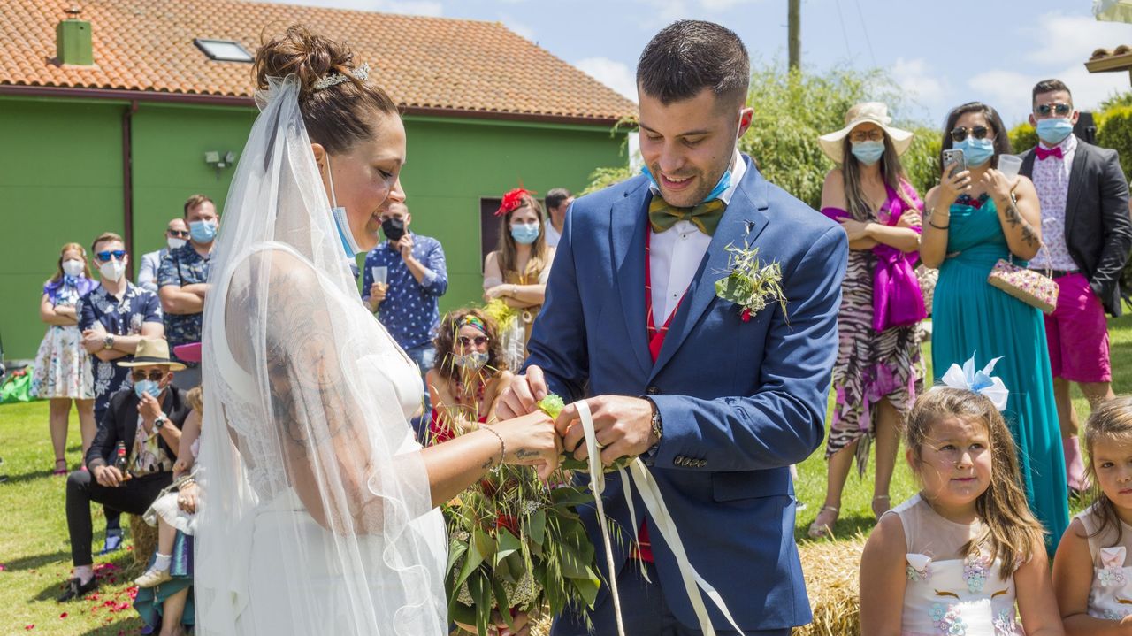 Miriam Zas y Alberto Torres: «Nos casamos hoy después de posponer la fecha por el covid y celebrar una no boda?» - Vimarsana News