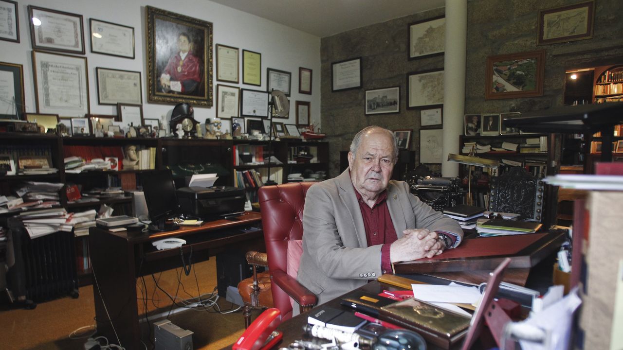 Luis Rodríguez Ennes, decano honorífico de Derecho: «Entre todos conseguimos que Ourense tenga un campus modélico» - Vimarsana News