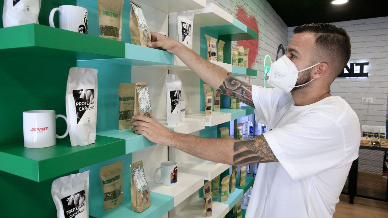 Así es vender productos derivados del cannabis en Lugo: «A xente nova vén buscando algo para a ansiedade e os maiores, para a dor» - Vimarsana News