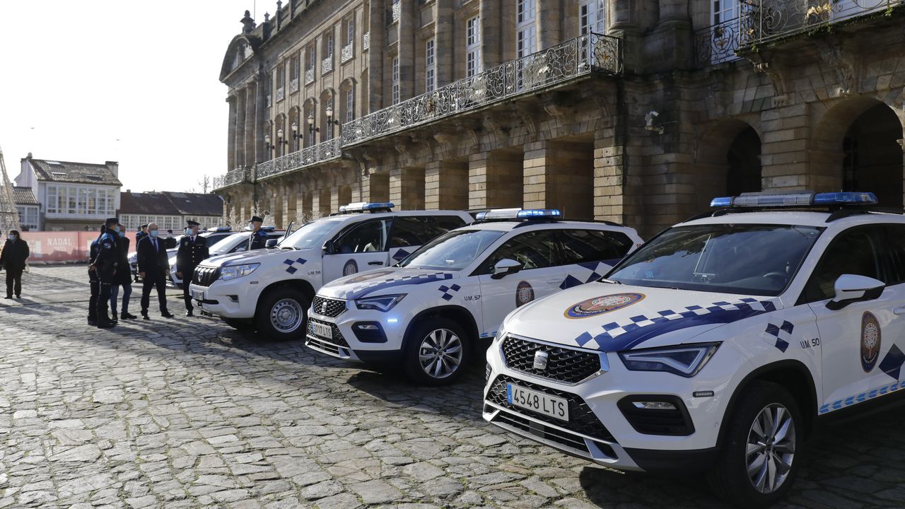 La Policía Local de Santiago presenta sus nuevos vehículos patrulla