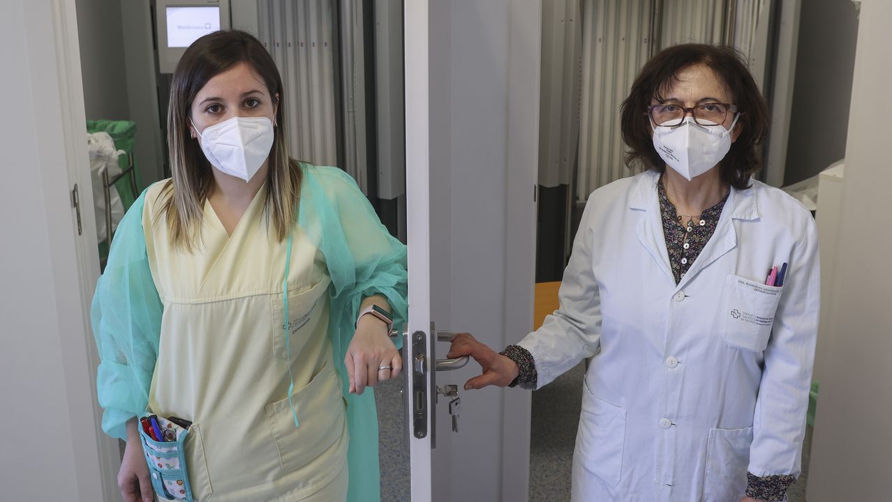 Treinta personas tratan cada día lesiones del sol en la piel, en el  Hospital Gil Casares de Santiago