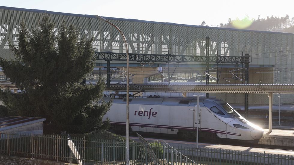 Renfe mejora la conexión con Ourense y el sur de Lugo sin revisar los