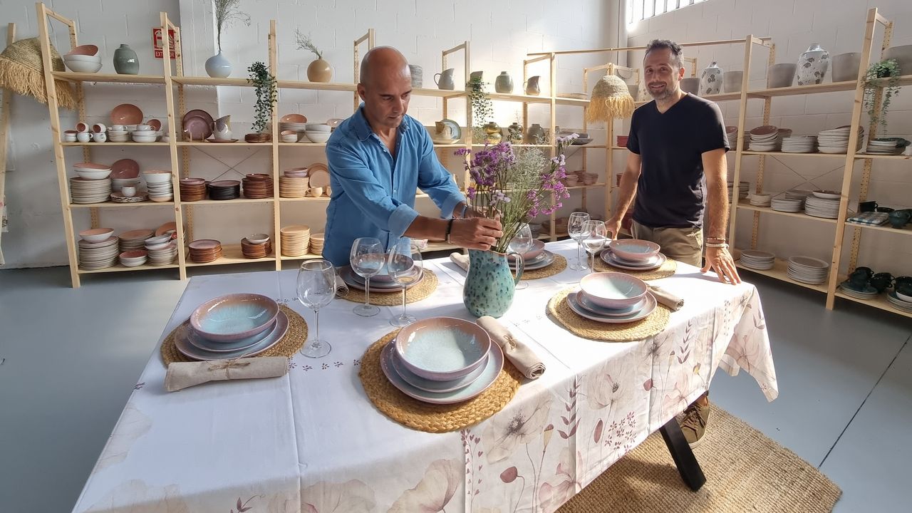 Mais uma loja com 40.000 peças de cerâmica de Portugal abre na região de A Corua