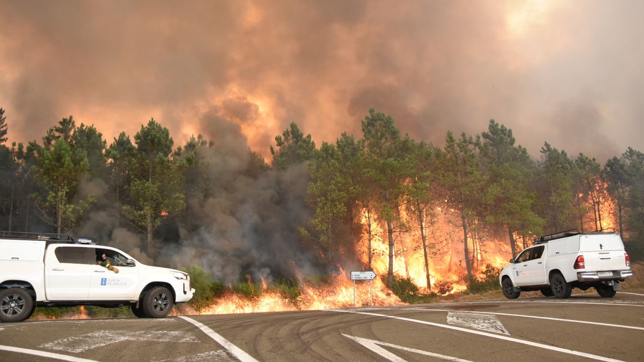 Ourense enfrenta uma nova vaga de incêndios