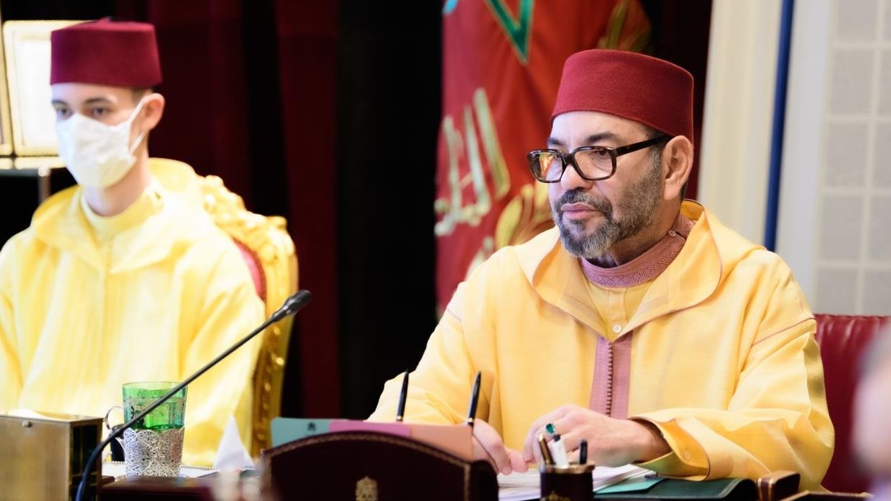 Mohamed VI congratula-se com a mudança de posição da Espanha sobre o Saara Ocidental