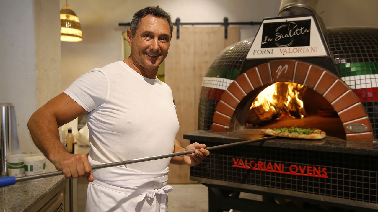 vera pizza napoletana con ingredienti dall’Italia?