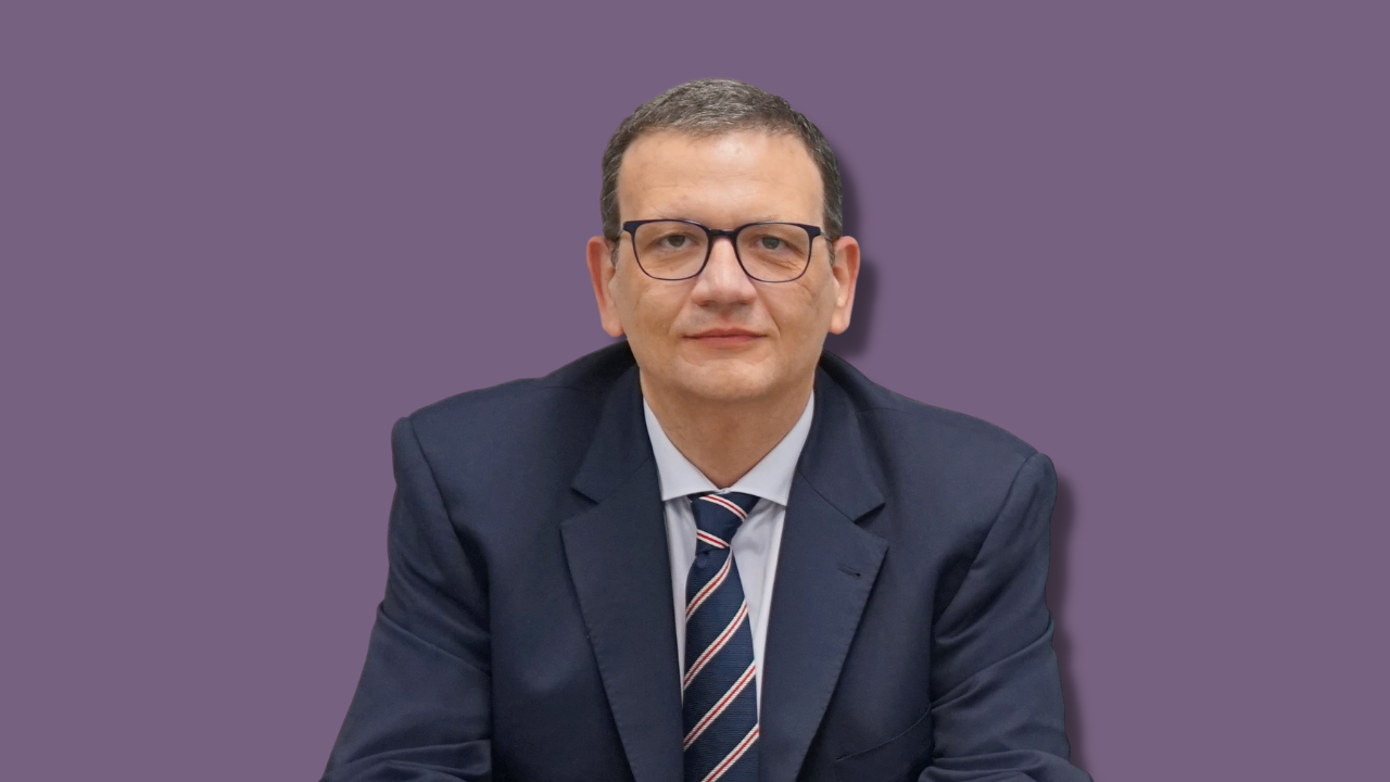 Antonio Piñero, experto en cirugía de mama «El mejor momento para