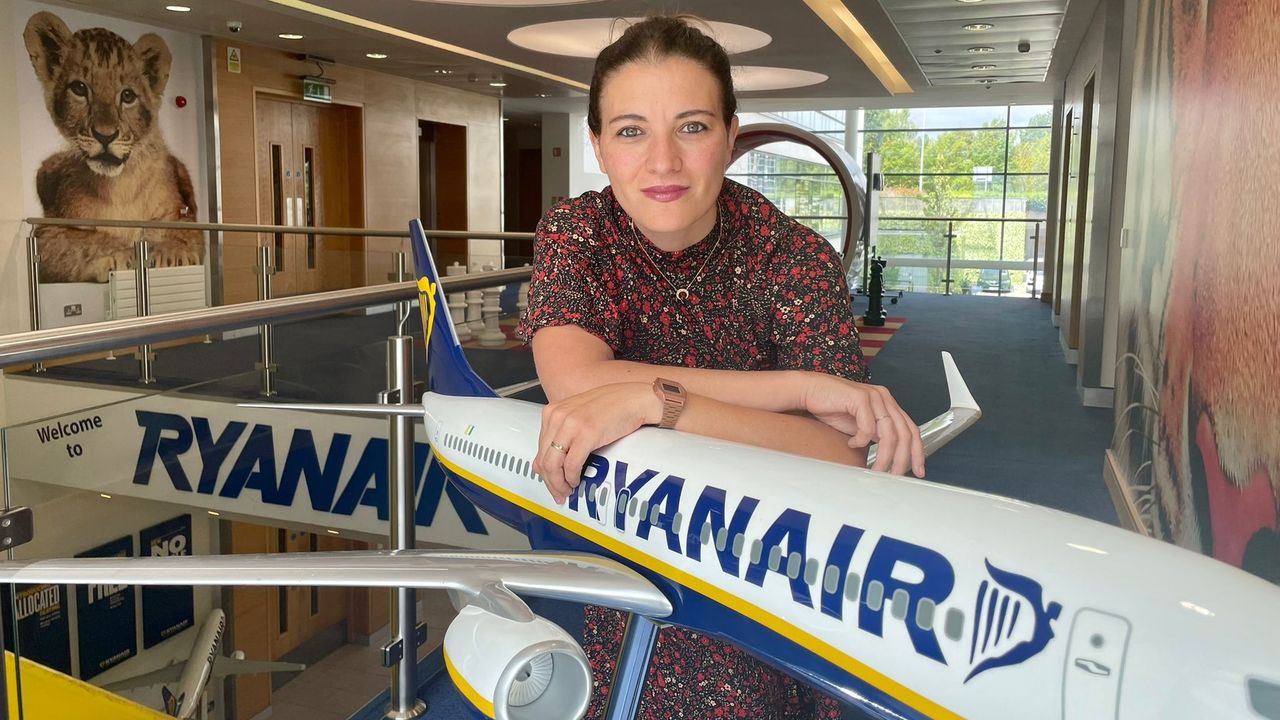 La directora de Ryanair para España y Portugal: «Aumentaremos frecuencias en el vuelo Vigo-Londres si hay suficiente demanda»