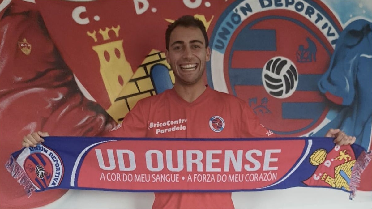 Álex Rey apuesta por crecer en el entorno de la UD Ourense