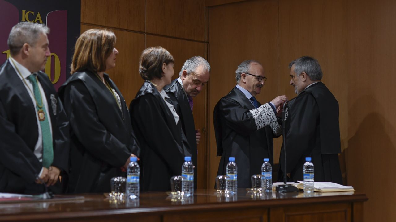 La entrega de medallas en el Ilustre Colegio de Abogados de Lugo